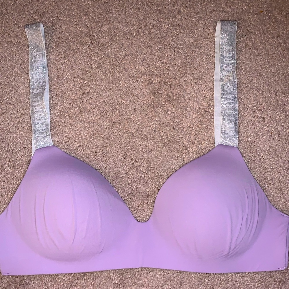 Victoria Secret wireless t shirt bra